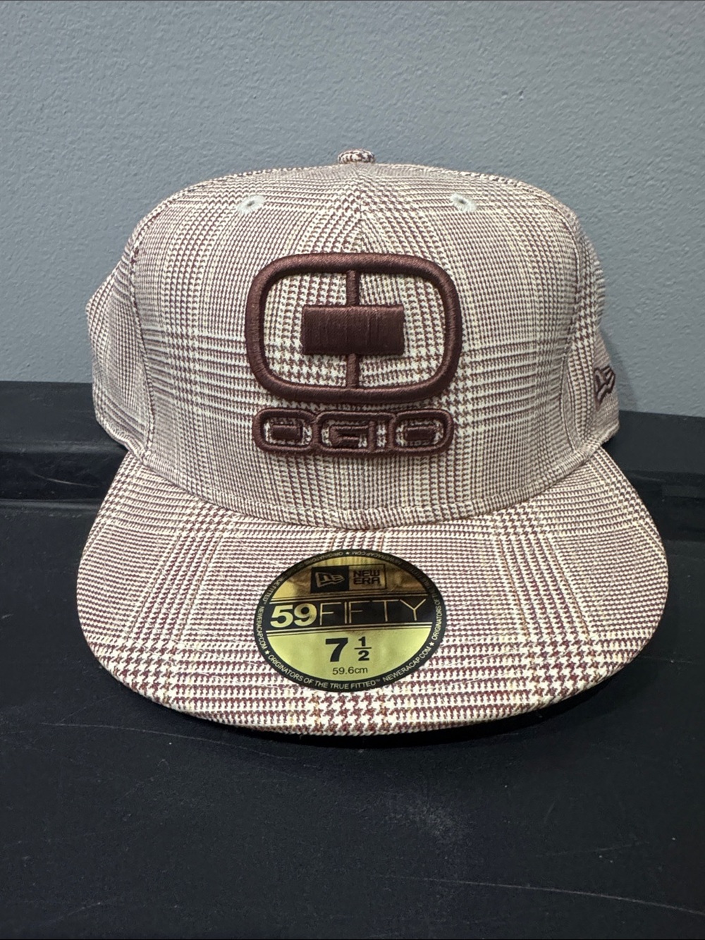 OGIO NewERA 59Fifty Plaid fitted ball cap in Beige and Brown 7 1/2 NEW